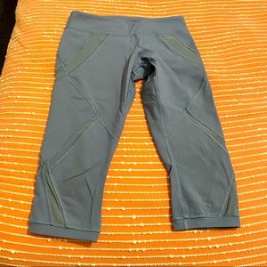 Lululemon crop active leggings